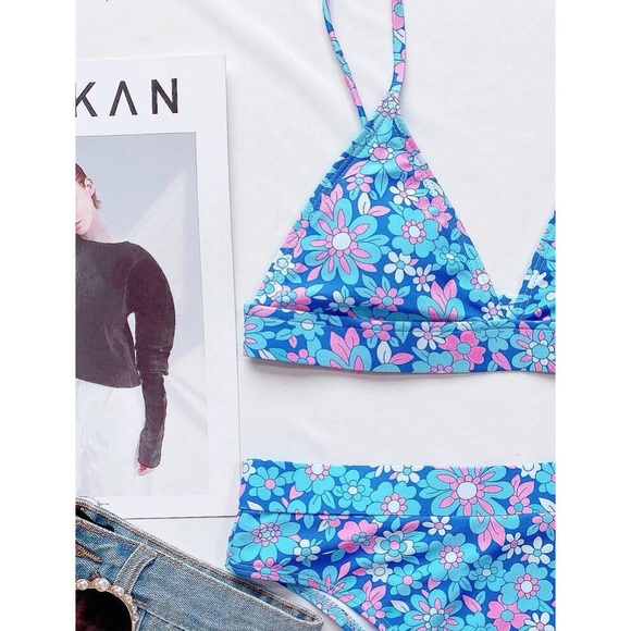 New Groovy Retro 70s Blue Floral Bikini Swimsuit - Picture 3 of 4